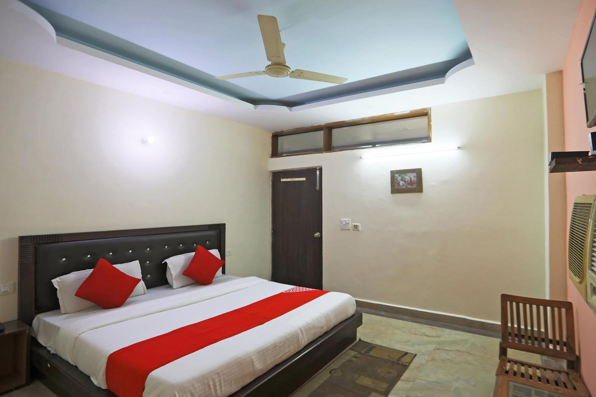 Hotel O Ashoka Inn Hotel Near Botanical Garden Нойда Экстерьер фото