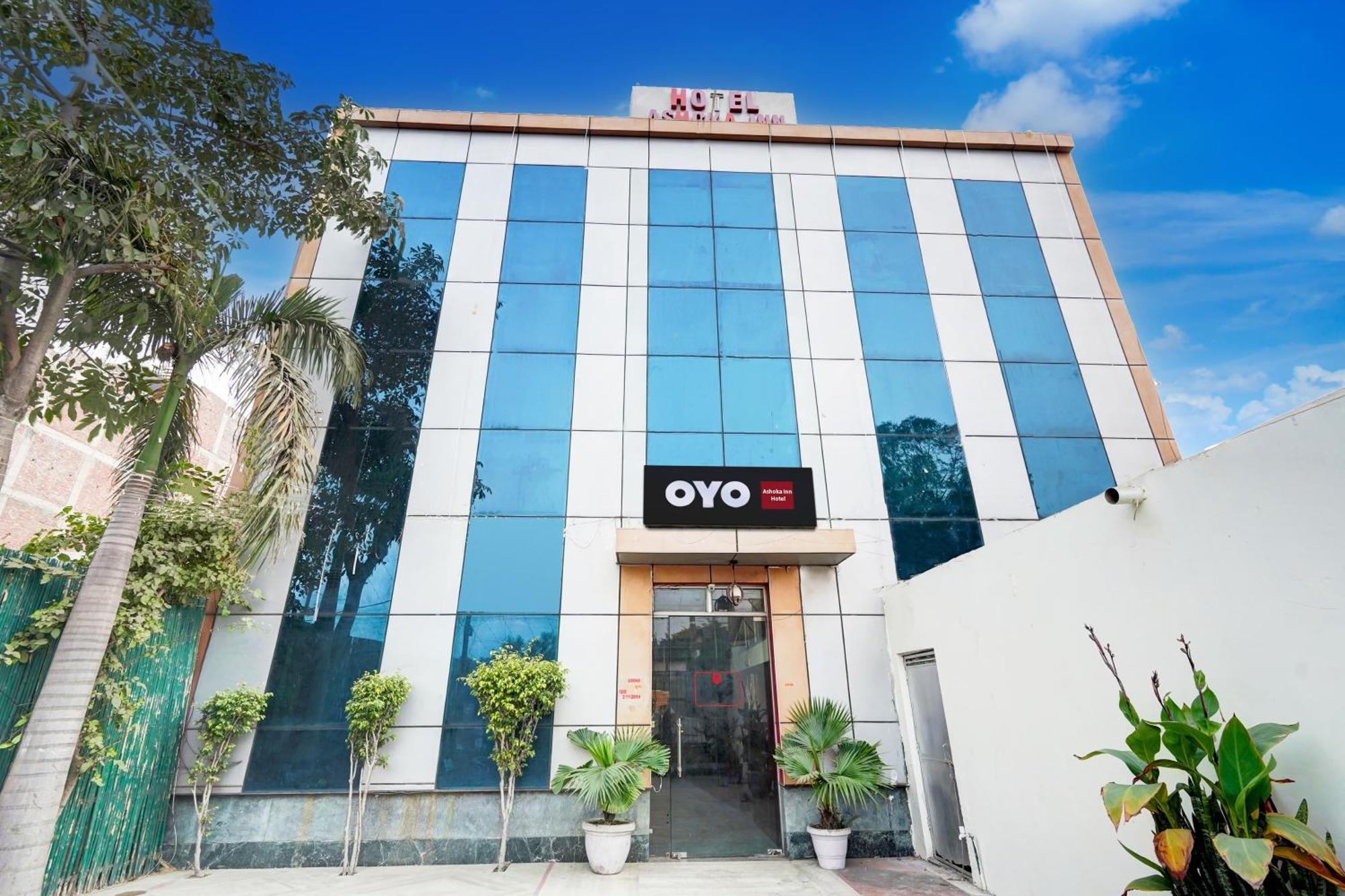 Hotel O Ashoka Inn Hotel Near Botanical Garden Нойда Экстерьер фото